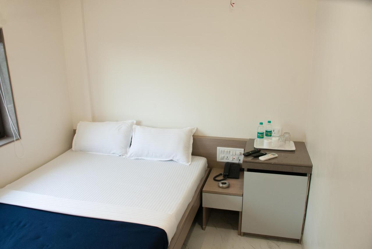 City Hotel Bombay Eksteriør billede