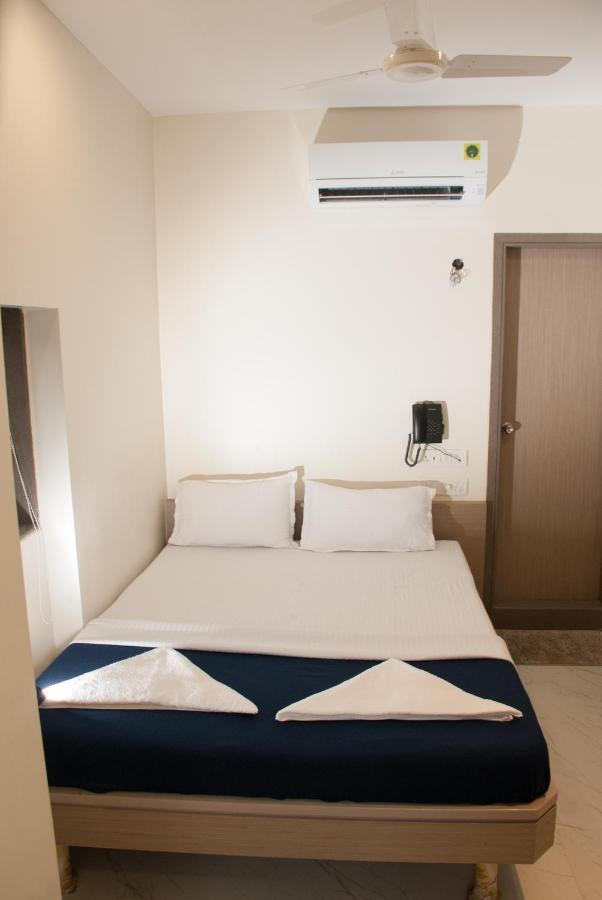 City Hotel Bombay Eksteriør billede