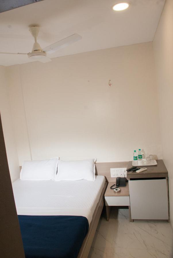 City Hotel Bombay Eksteriør billede